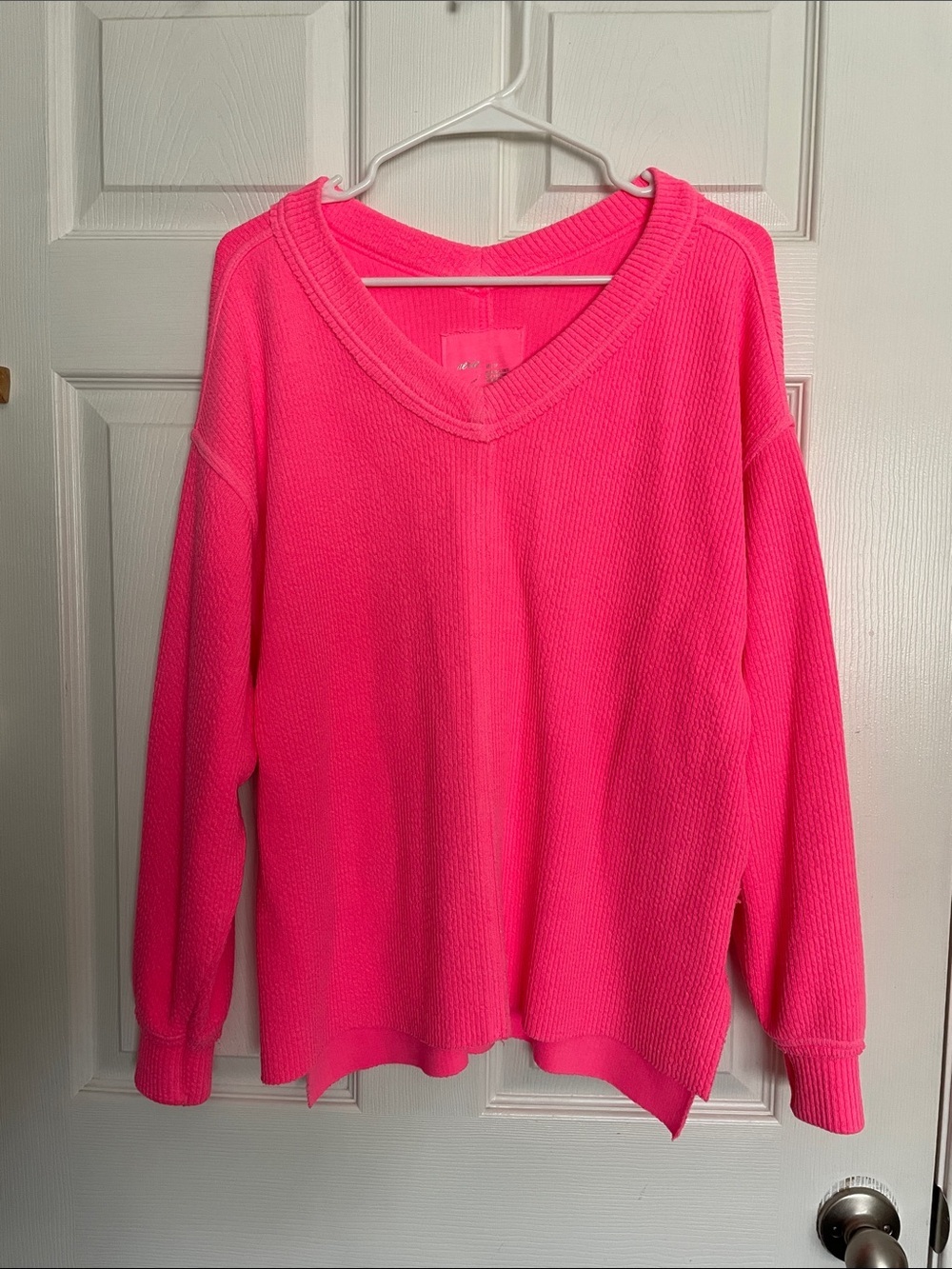 aerie Women’s size XS Neon Pink V-Neck Waffle Sweater